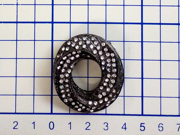 Oval Ring Rhinestone Pin