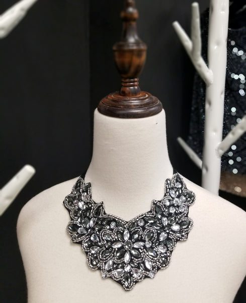 Floral Beading Necklace